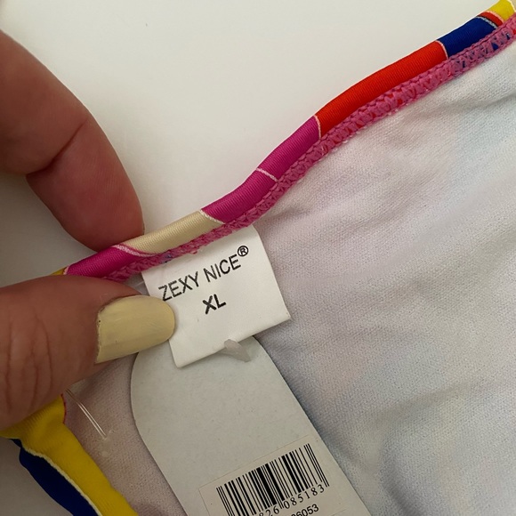 Hoopa | Pink & Red Swirl Triangle Bikini only top women’s size XL - Picture 8 of 8